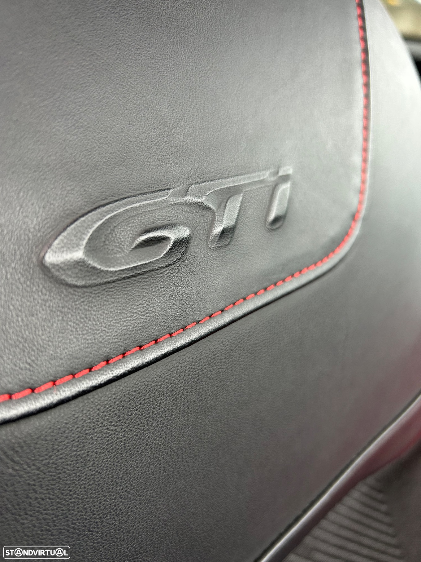 Peugeot 208 1.6 e-THP GTi - 16