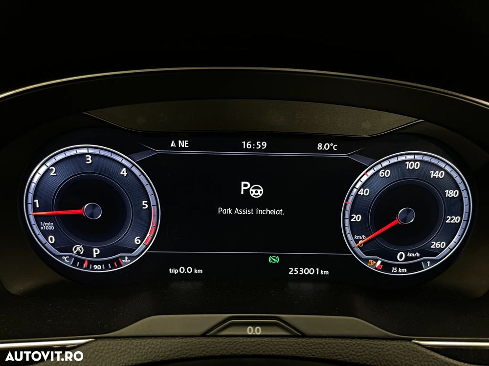 Volkswagen Passat 2.0 TDI DSG Highline - 30