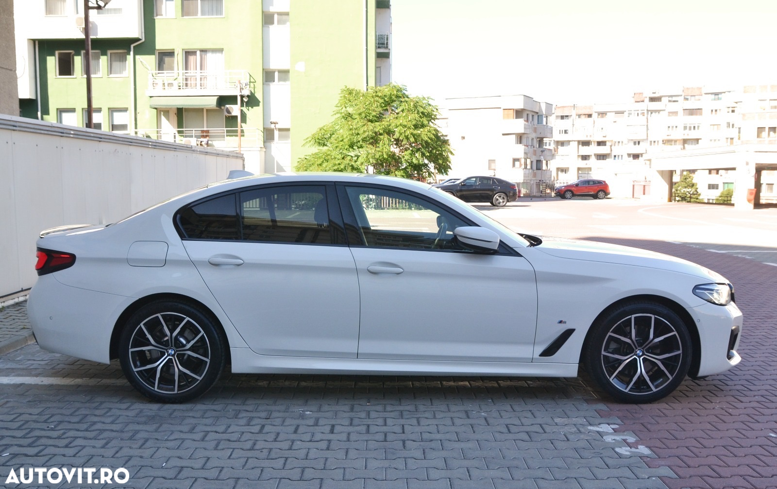 BMW Seria 5 520i Touring Aut. - 12