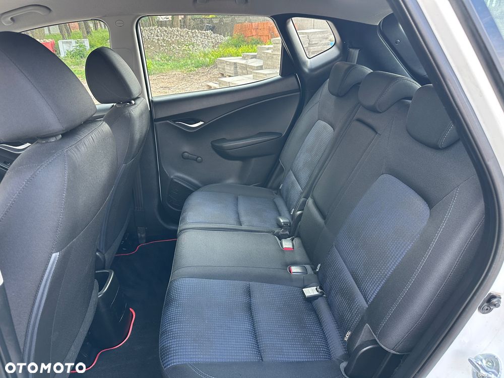Hyundai ix20 1.4 blue Comfort - 21