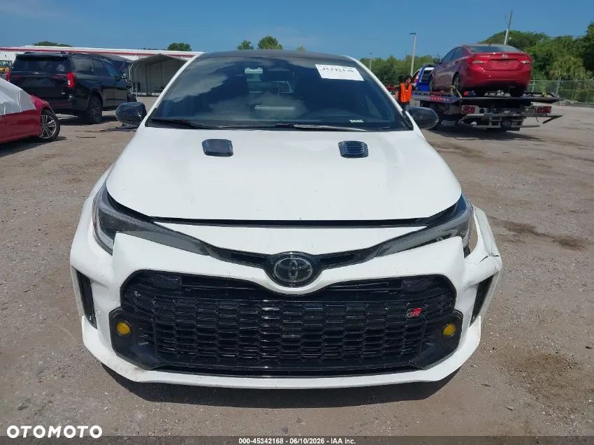 Toyota GR Corolla - 10