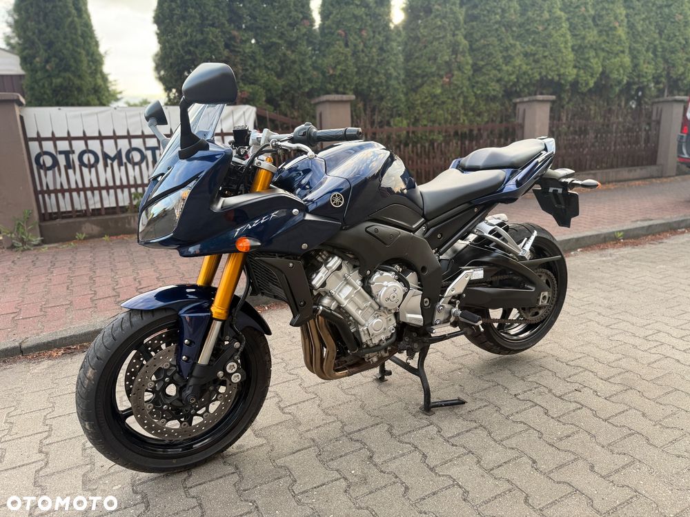 Yamaha FZS - 17