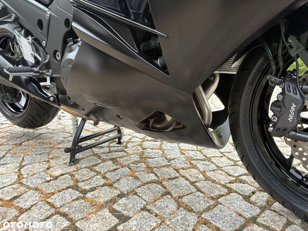 Kawasaki ZZR - 28