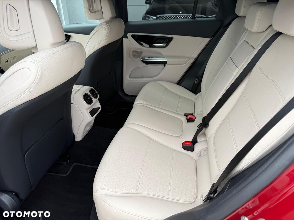 Mercedes-Benz GLC 220 d mHEV 4-Matic Avantgarde - 13
