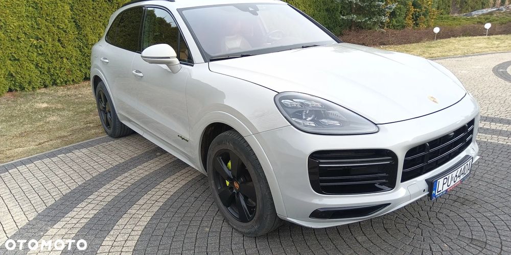 Porsche Cayenne - 5