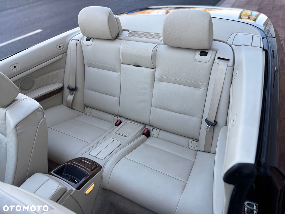 BMW Seria 3 320i Cabrio M Sport Edition - 26