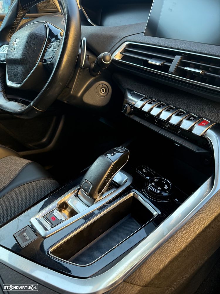 Peugeot 5008 1.5 BlueHDi Allure EAT8 - 5