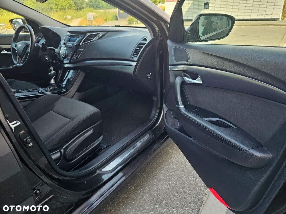 Hyundai i40 Kombi 1.7 CRDi Premium - 13