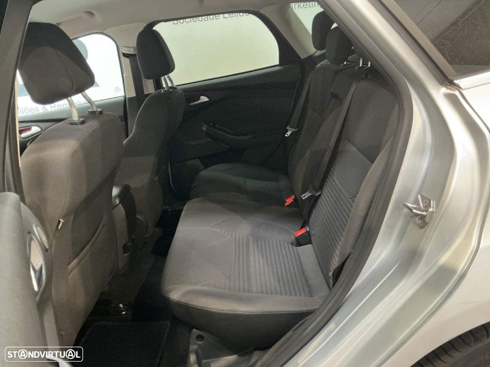 Ford Focus SW 1.0 EcoBoost Titanium - 13