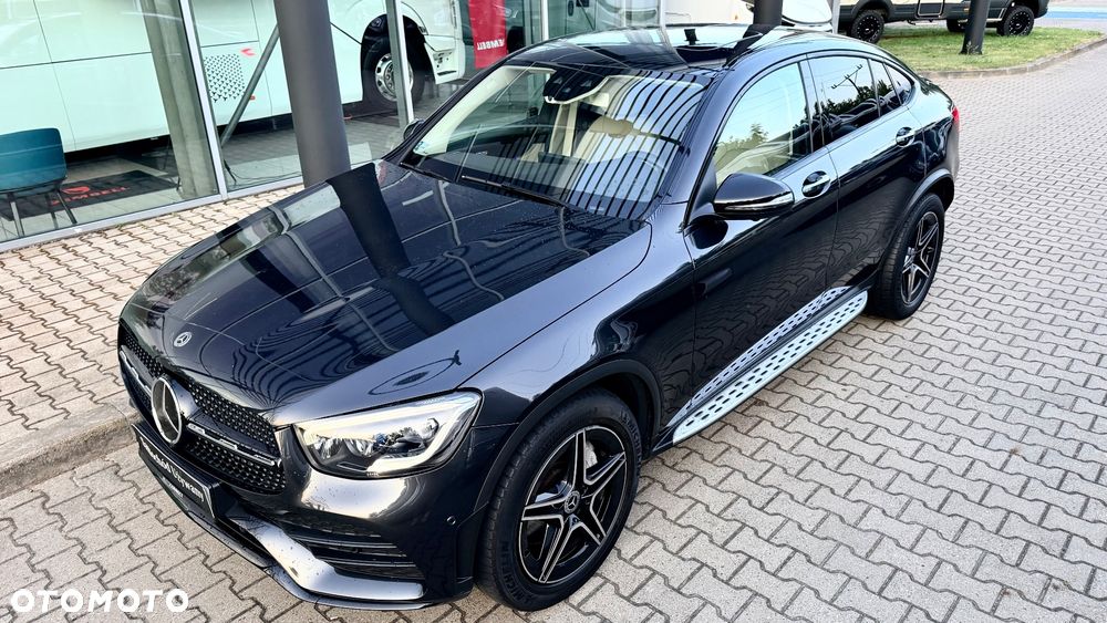 Mercedes-Benz GLC - 33