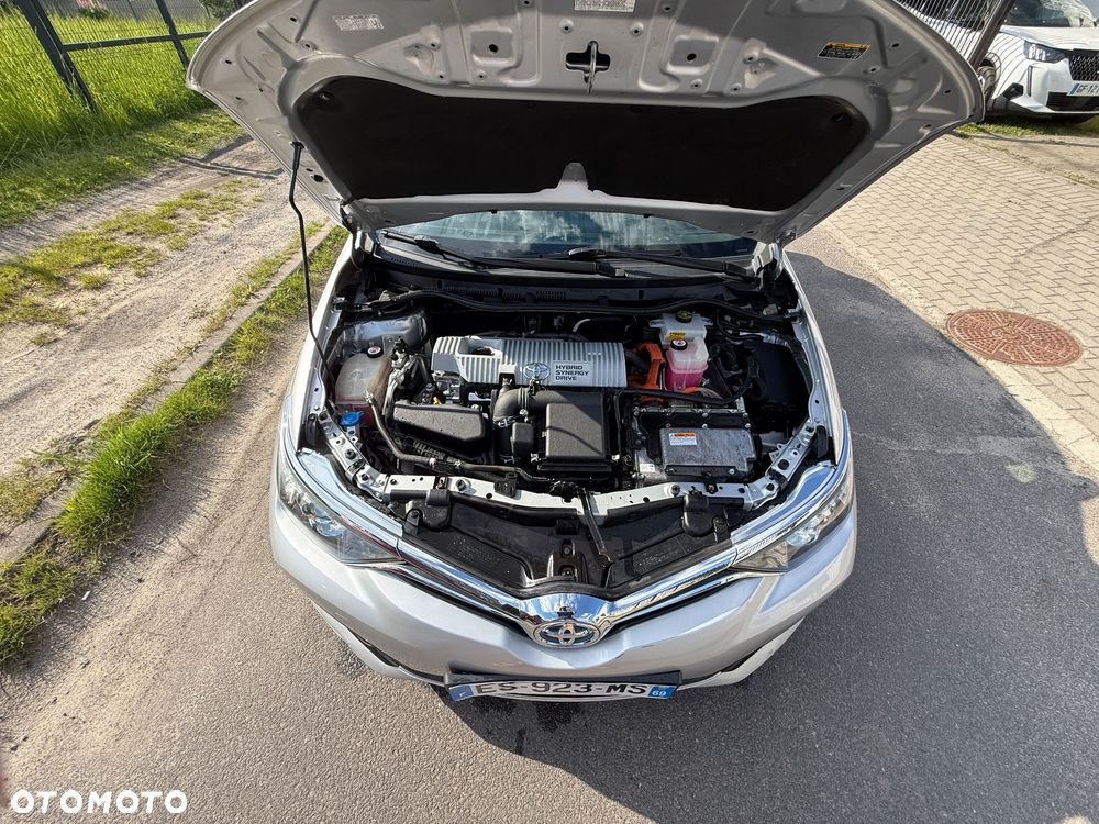 Toyota Auris Hybrid 135 Prestige - 24