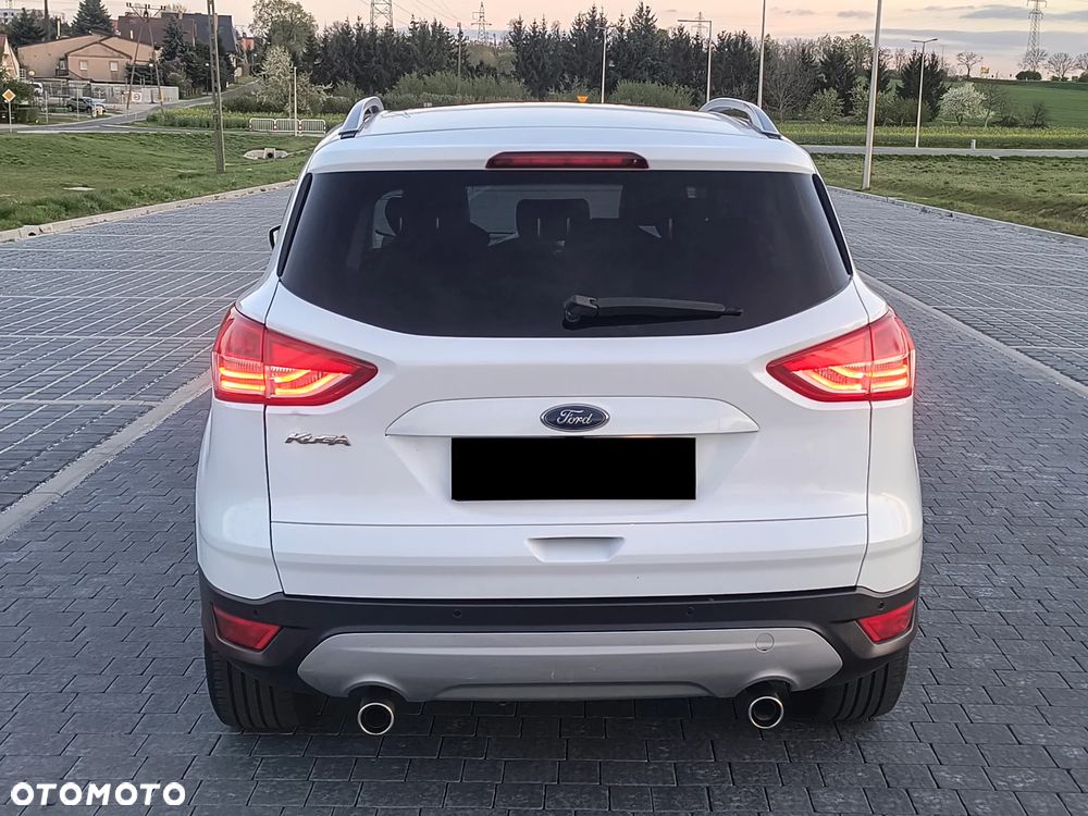 Ford Kuga 2.0 TDCi 4x2 Titanium - 6