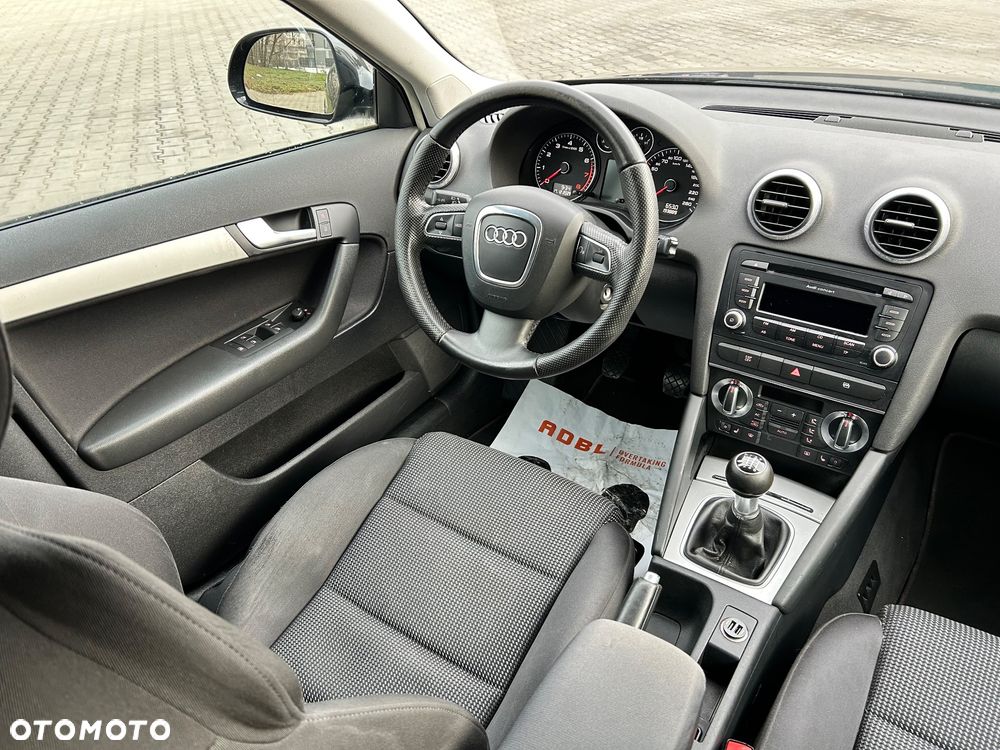 Audi A3 Sportback 1.8 TFSI Ambition - 9