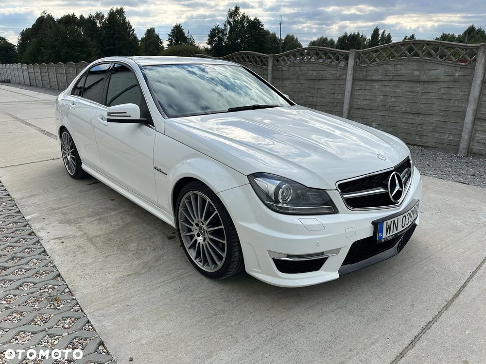 Mercedes-Benz Klasa C 63 AMG AMG SPEEDSHIFT MCT - 2