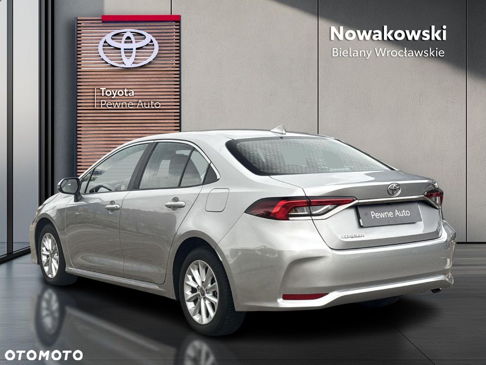 Toyota Corolla - 3