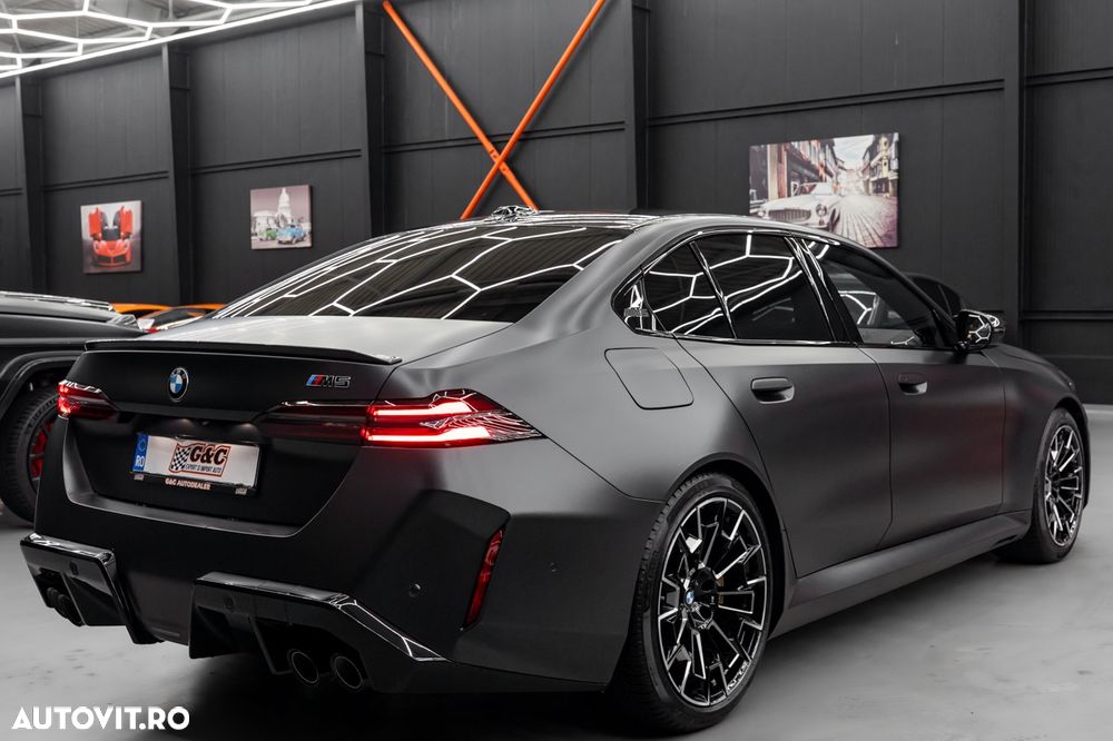 BMW M5 xDrive - 29