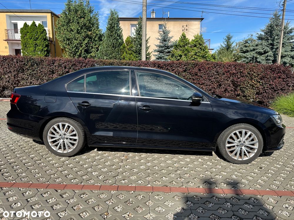 Volkswagen Jetta 1.4 TSI BMT Highline DSG - 1