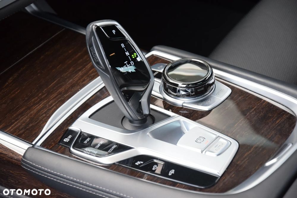 BMW Seria 7 750d xDrive - 14