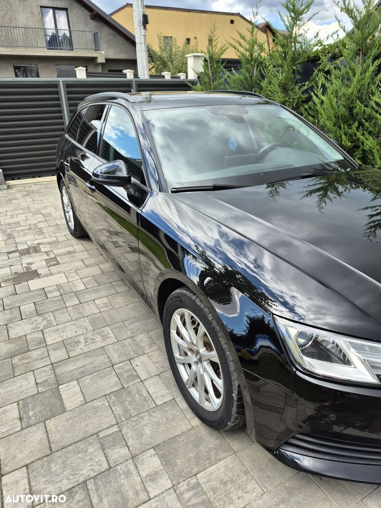 Audi A4 Avant 2.0 TDI S tronic - 2