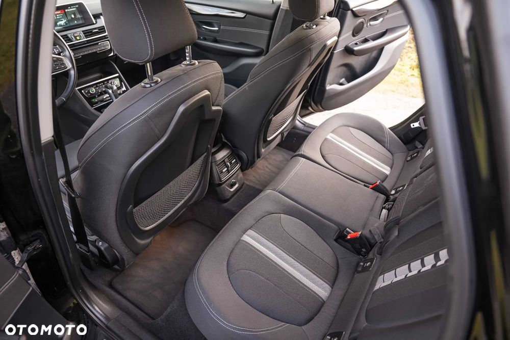 BMW Seria 2 218i Sport Line - 17