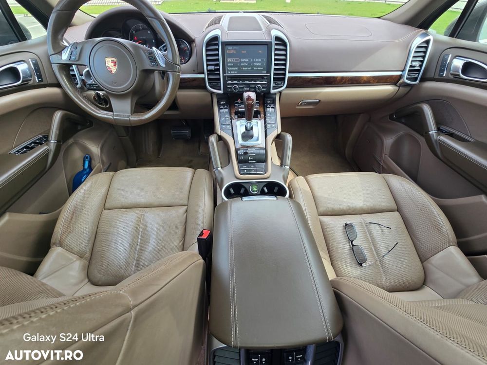 Porsche Cayenne - 7