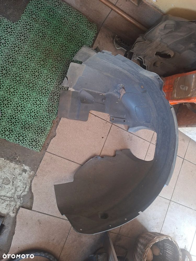 nadkole lewe prawe focus mk3 c max  AM51-R16115-AE AM51-R16114-BF - 2