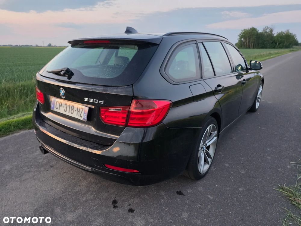 BMW Seria 3 330d Luxury Line - 30