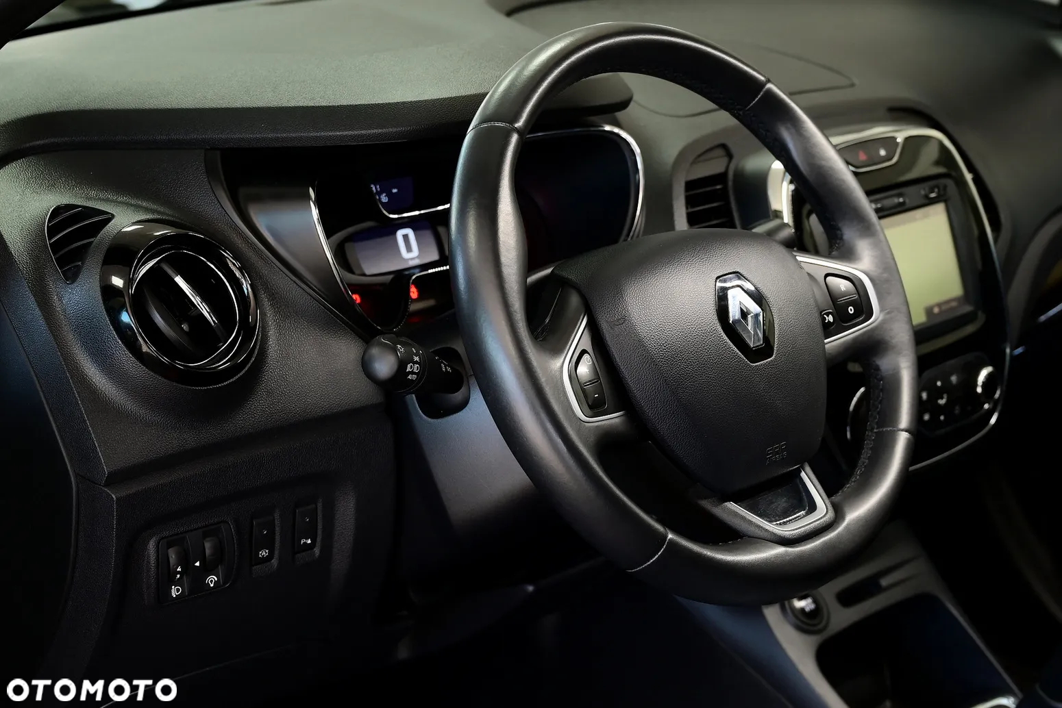 Renault Captur - 24
