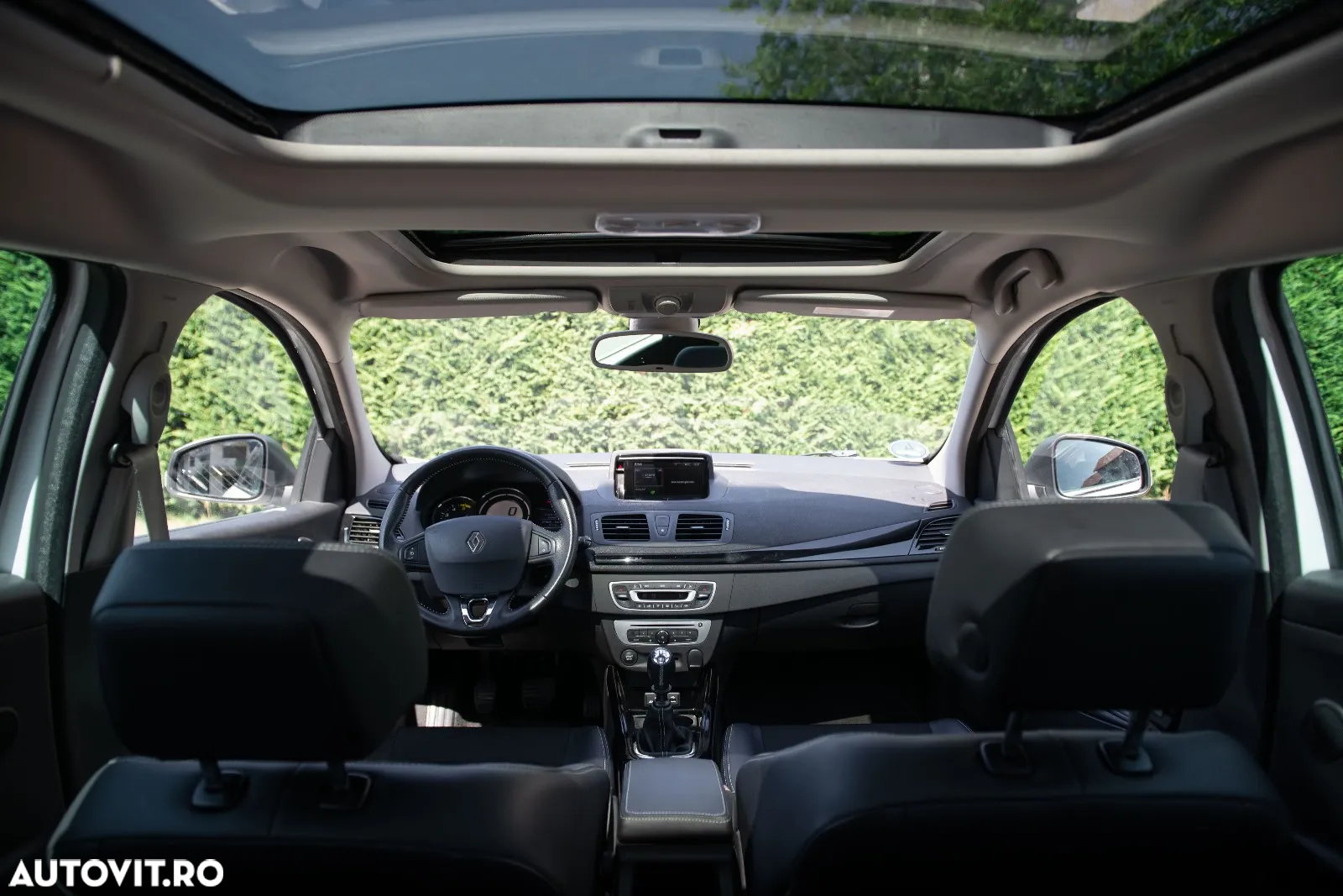 Renault Megane ENERGY dCi 130 BOSE EDITION - 6