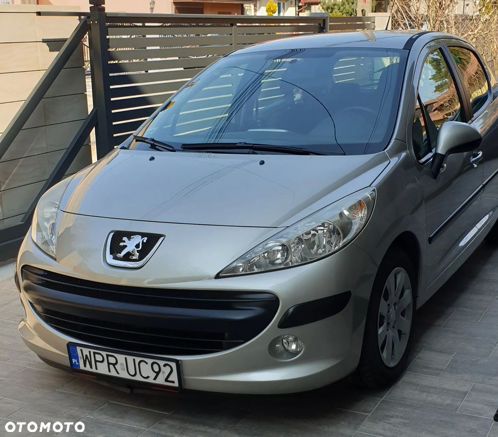 Peugeot 207 1.4 16V Trendy - 1
