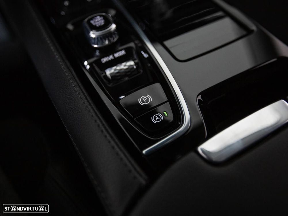 Volvo V60 2.0 T8 AWD TE Momentum - 22