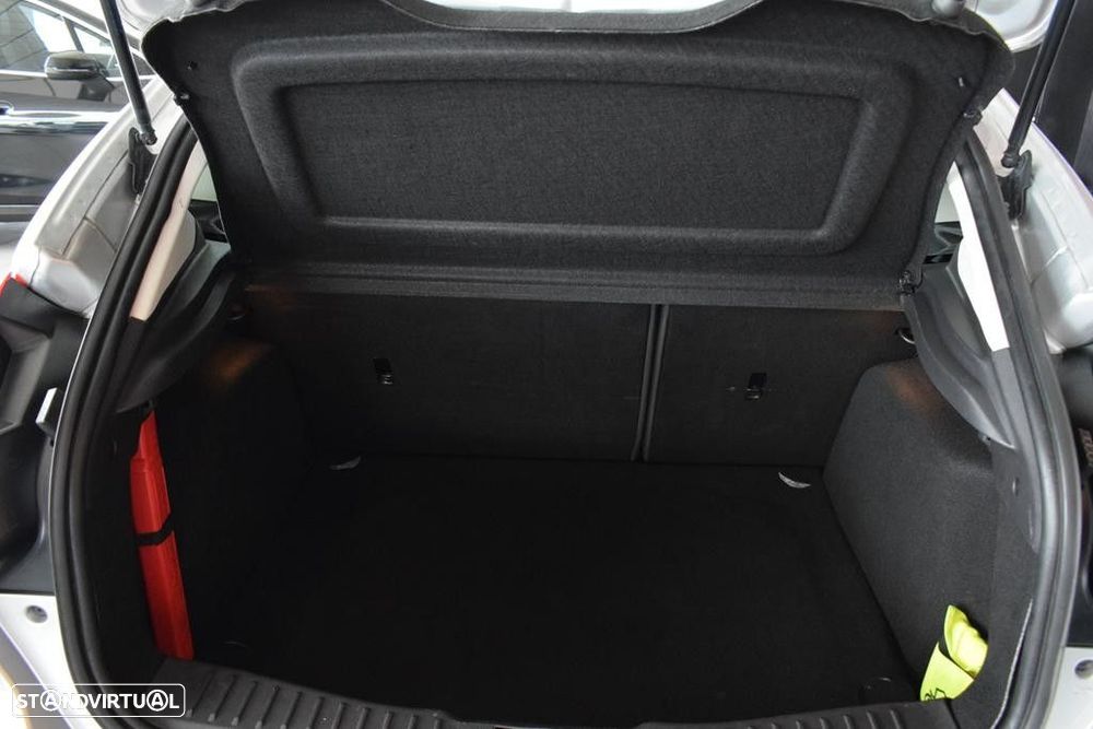 Ford Focus 1.6 TDCi Trend - 14