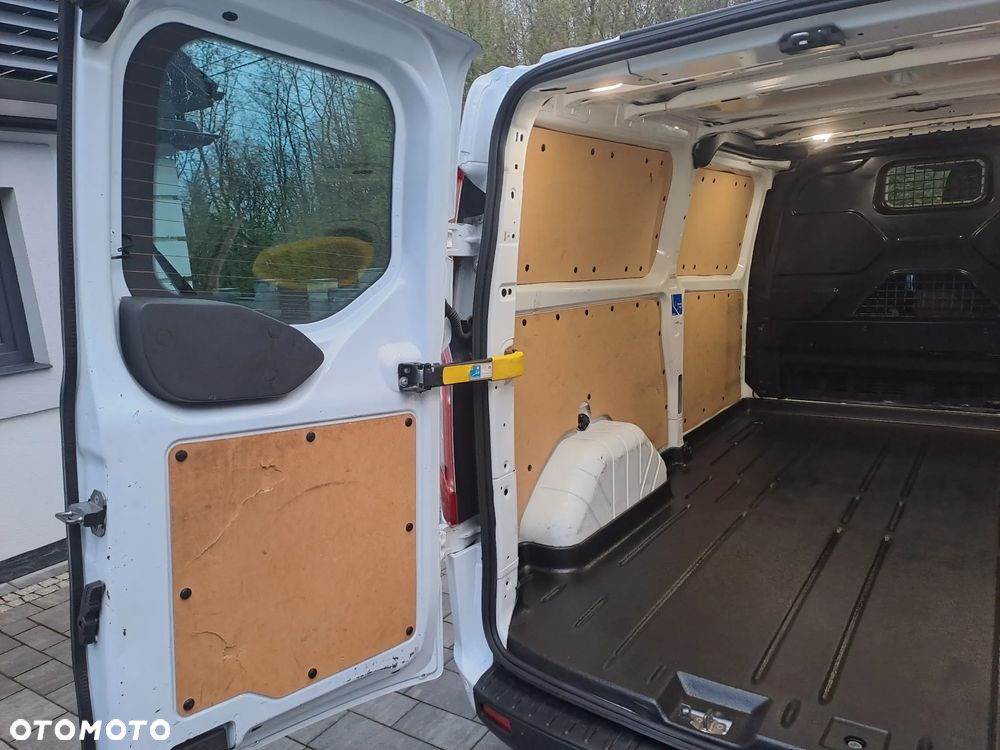 Ford Transit Custom - 12