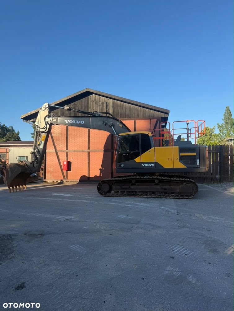 Volvo EC220El - 1