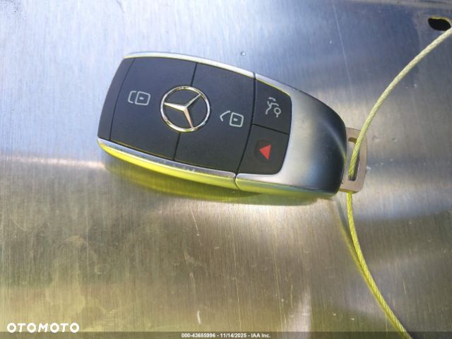 Mercedes-Benz CLA - 11