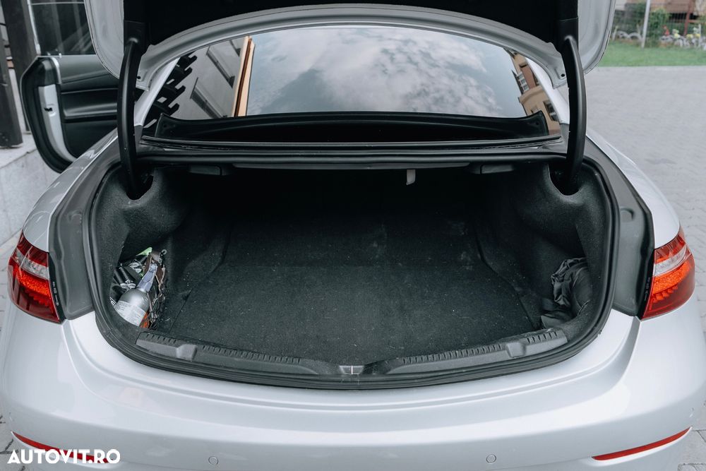 Mercedes-Benz E 220 d 4MATIC - 25