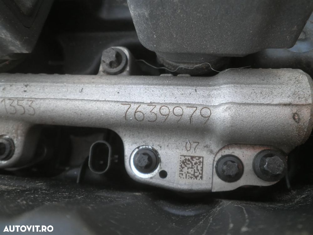 Rampa injectoare BMW Seria 5 G30 G31, MINI COOPER 2013-2019 2.0 BENZINA 1353 7639979 - 2