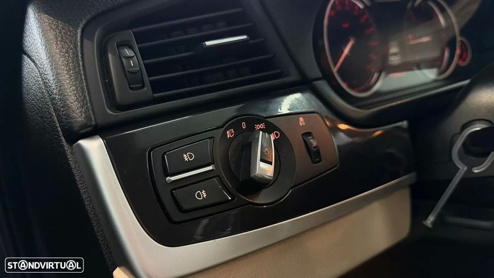 BMW 520 d Line Luxury - 17