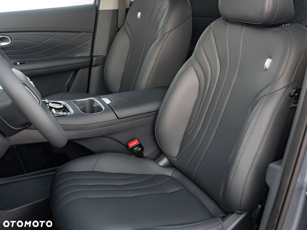 Geely Starray EM-i 1.5 PHEV Pro - 14