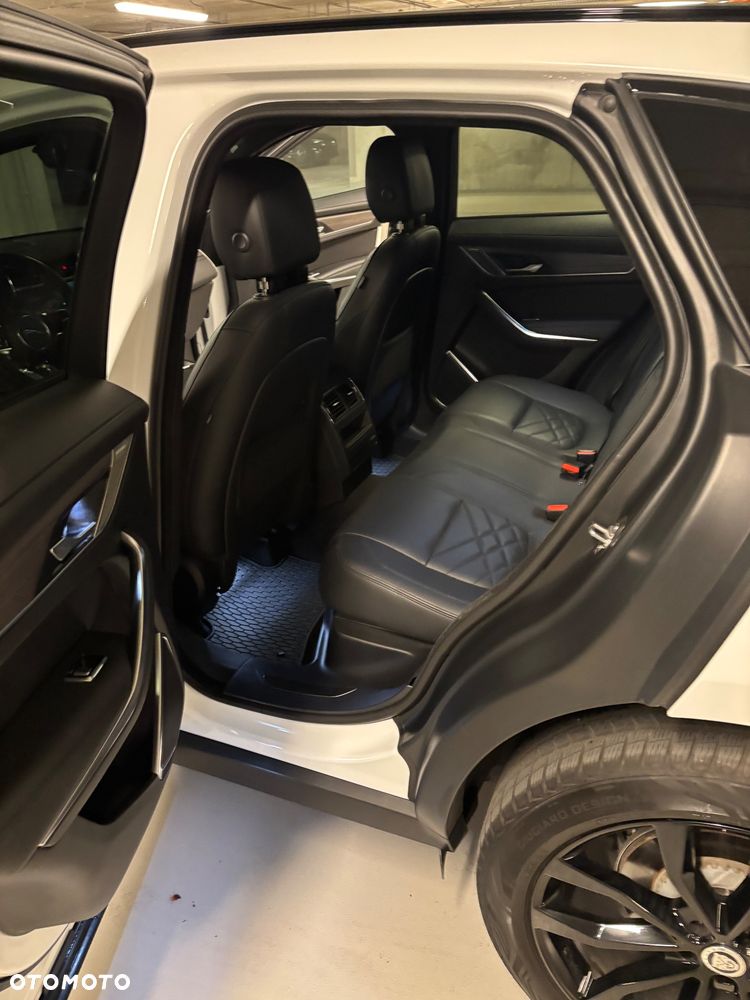 Jaguar F-Pace - 14