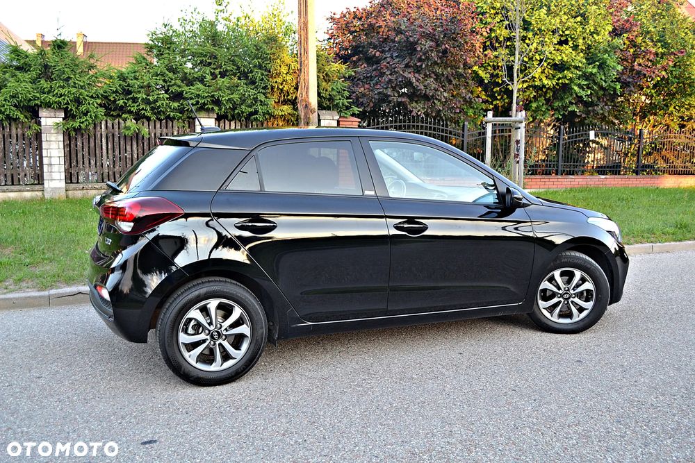 Hyundai i20 1.2 GO - 18