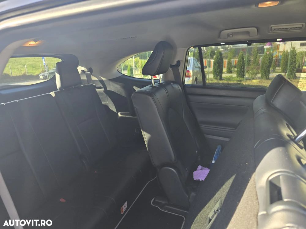 Toyota Highlander 2.5 L Hybrid Dynamic Force 248CP Dynamic Metallic - 16