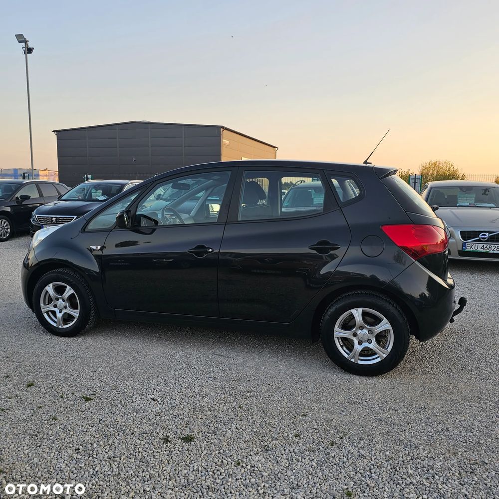 Kia Venga - 9