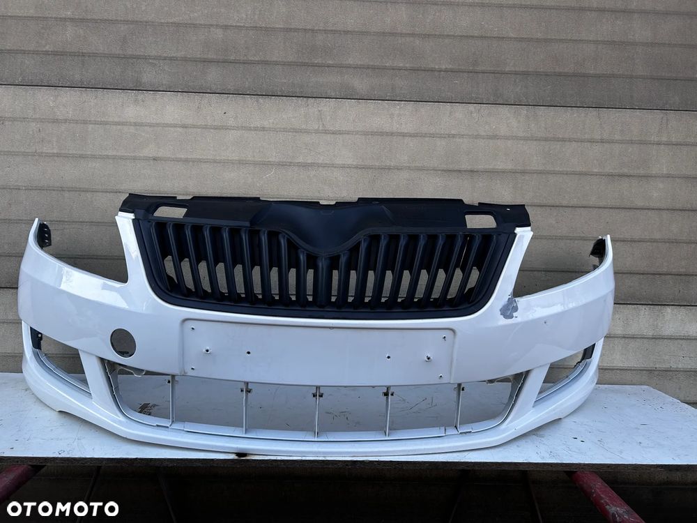 SKODA FABIA II 2 LIFT 5J0 5J0807221 ZDERZAK PRZÓ PRZEDNI BIAŁY - 1