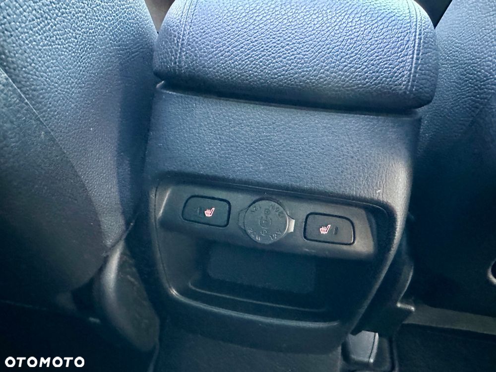 Kia Sorento - 28