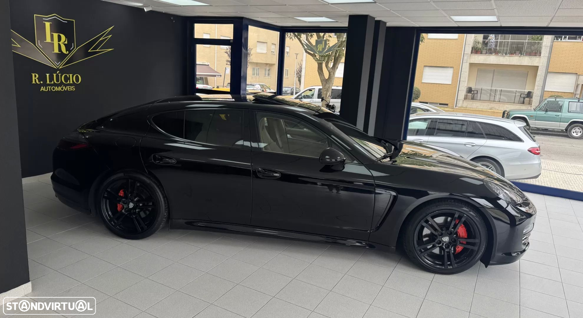 Porsche Panamera Standard - 9