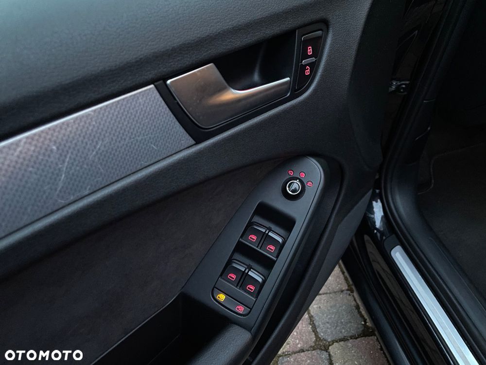 Audi A4 Avant 2.0 TFSI quattro S tronic Ambiente - 21