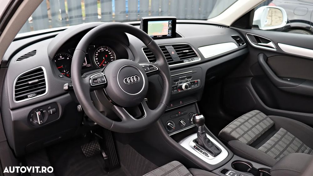 Audi Q3 2.0 TDI Quattro Stronic Sport - 22