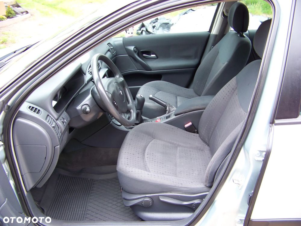 Renault Laguna 1.6 Expression - 11