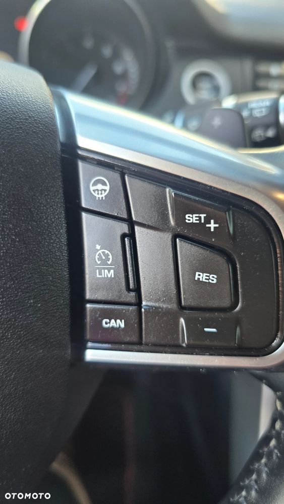 Land Rover Discovery Sport P250 HSE - 11